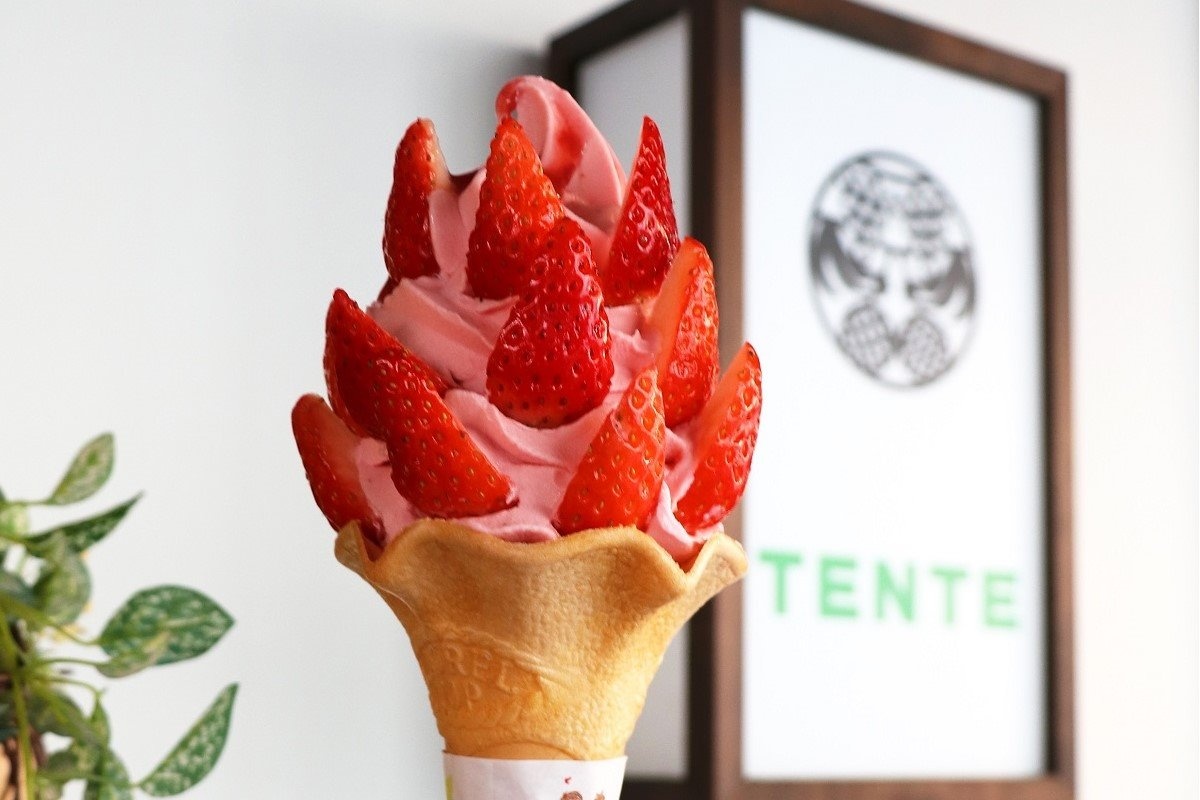 TENTE（テンテ）オニ盛りいちごソフトクリーム