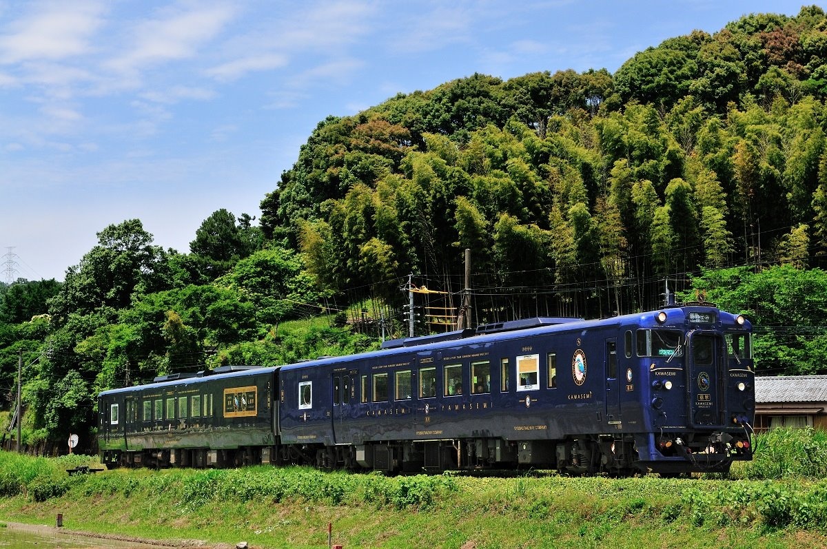 JR九州肥薩線観光列車 特急 かわせみ やませみ