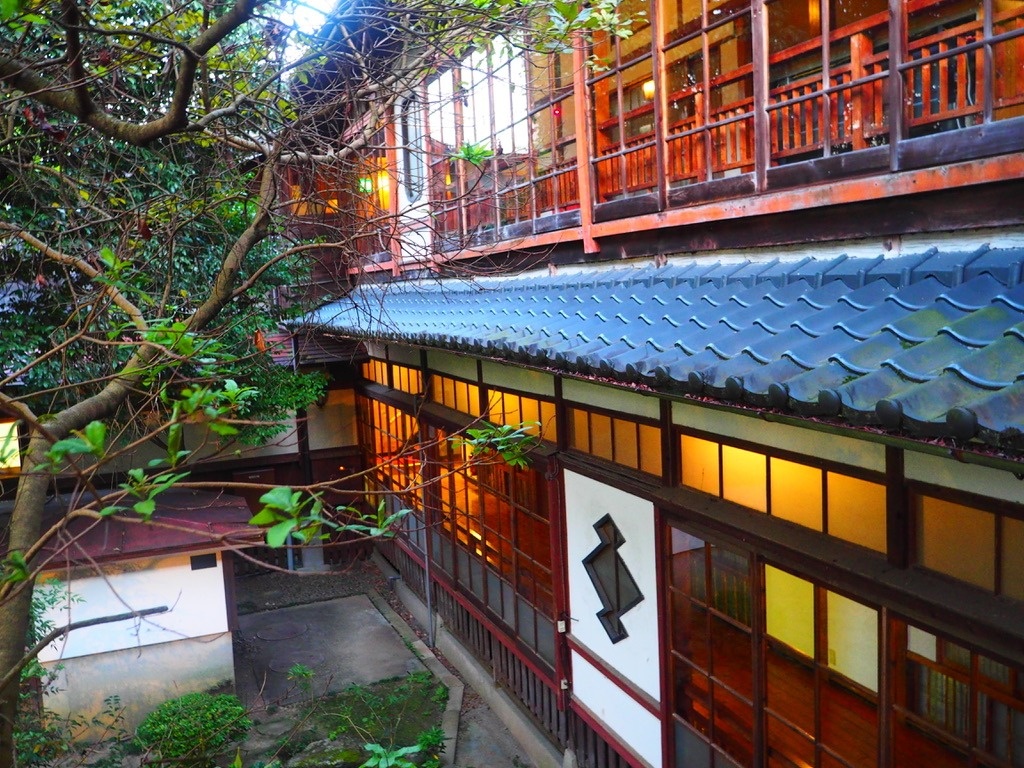 日本建築の良さを感じられる人吉旅館