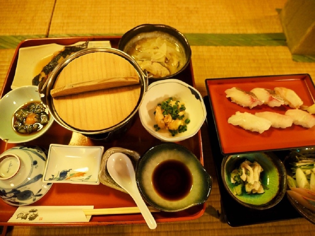 つる屋さつき荘の夕食一例