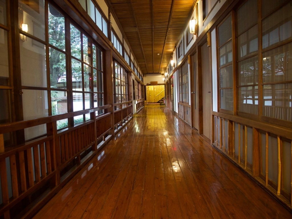 人吉旅館　廊下