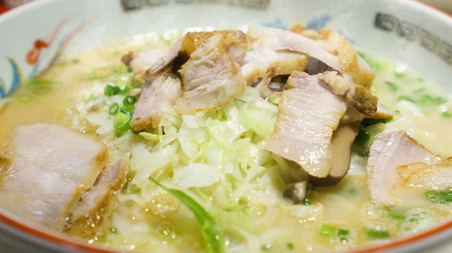 鹿児島の有名ラーメン店「こむらさき」