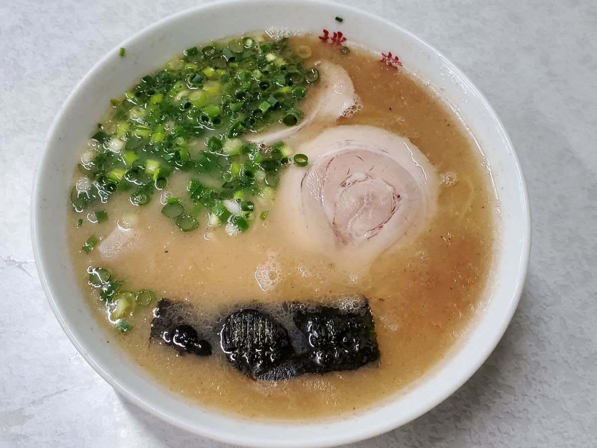 玉名ラーメン（桃苑）