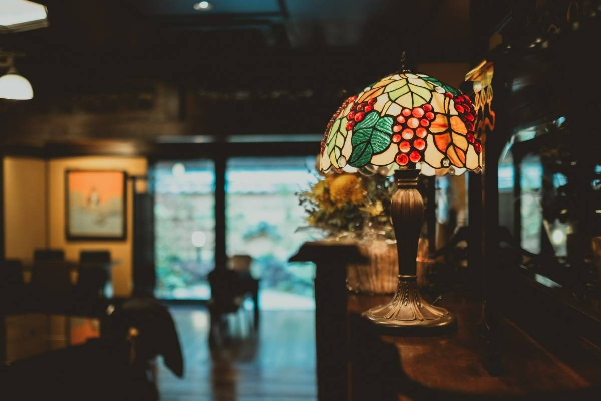 ジャズが流れる店内