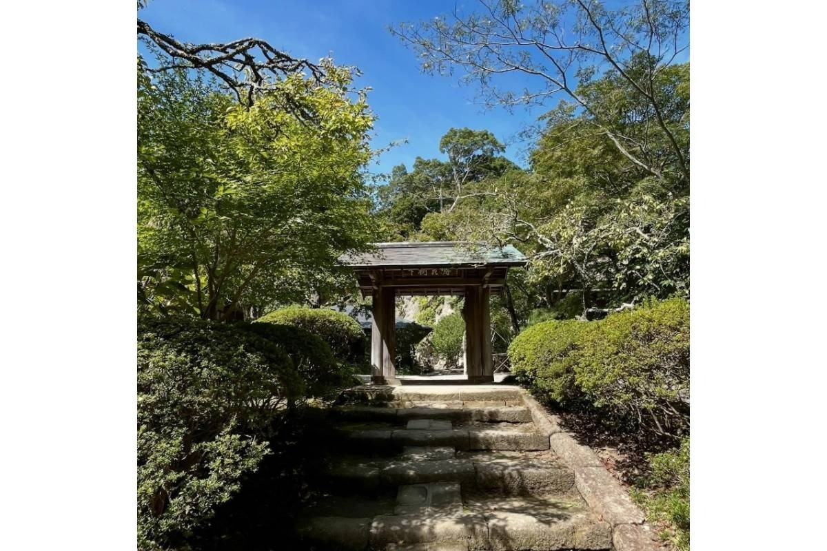 臨済宗の主要な寺院を指す鎌倉五山第四位のお寺