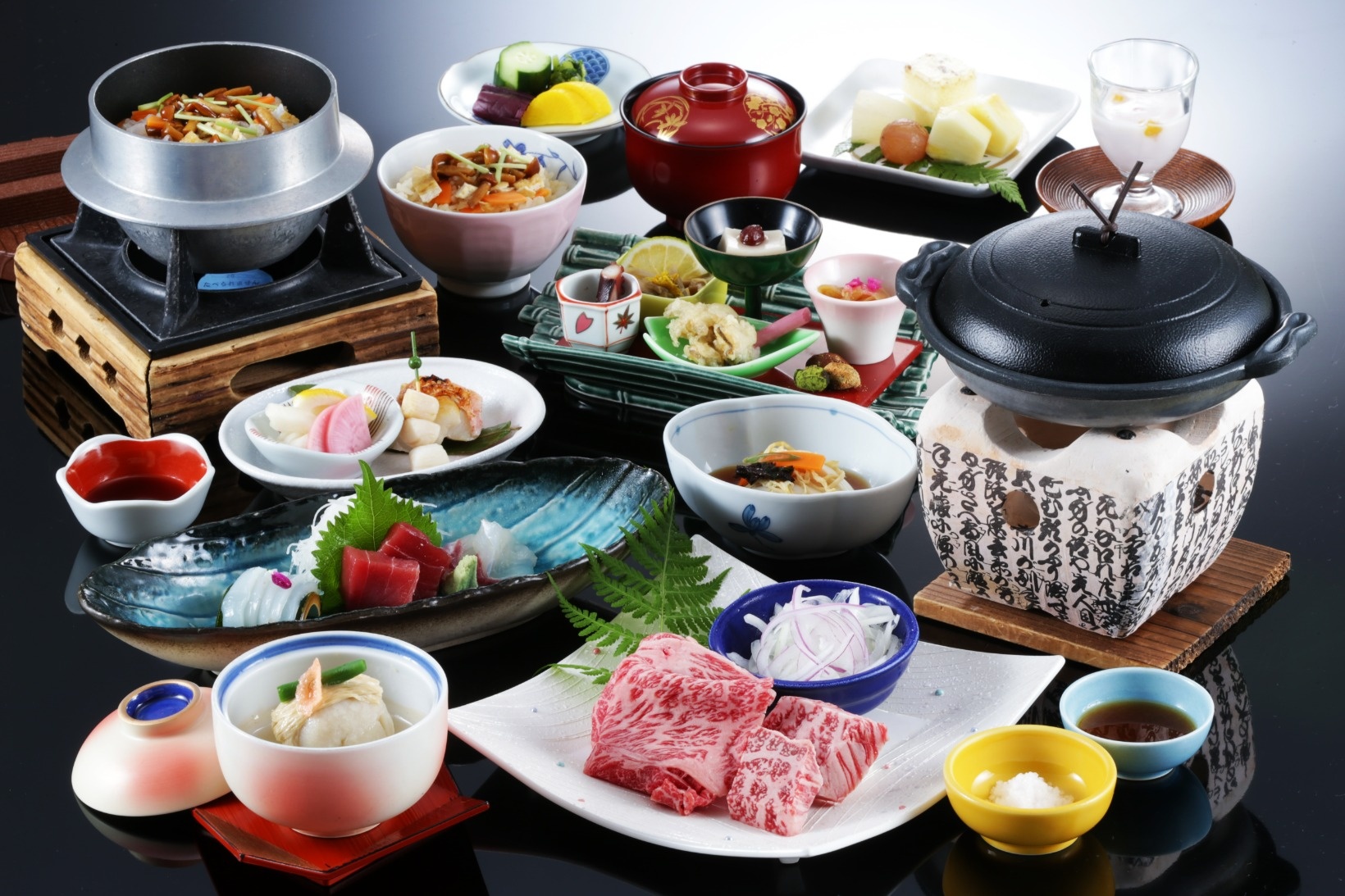 地元産の食材を中心とした会席料理