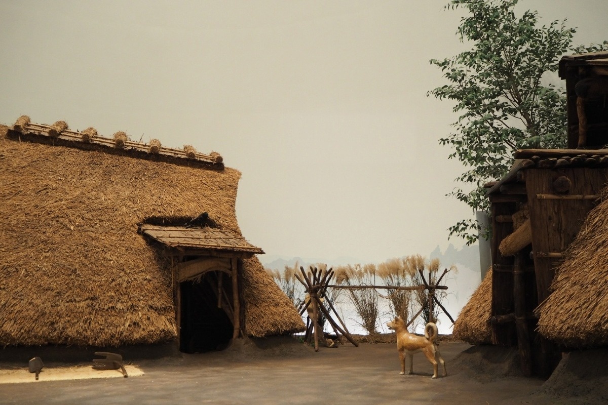約1500年前の古墳時代のムラを実物大で再現