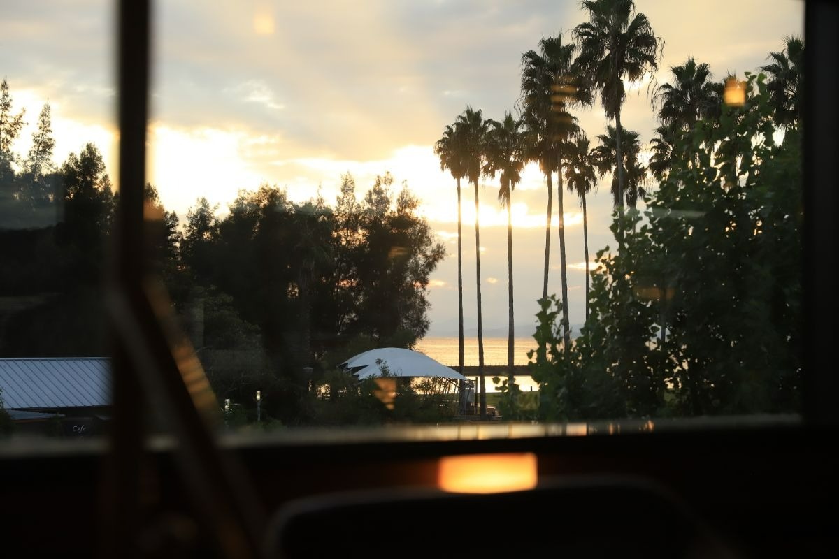 パーク内にある避難タワーから望む夕焼けは絶景！