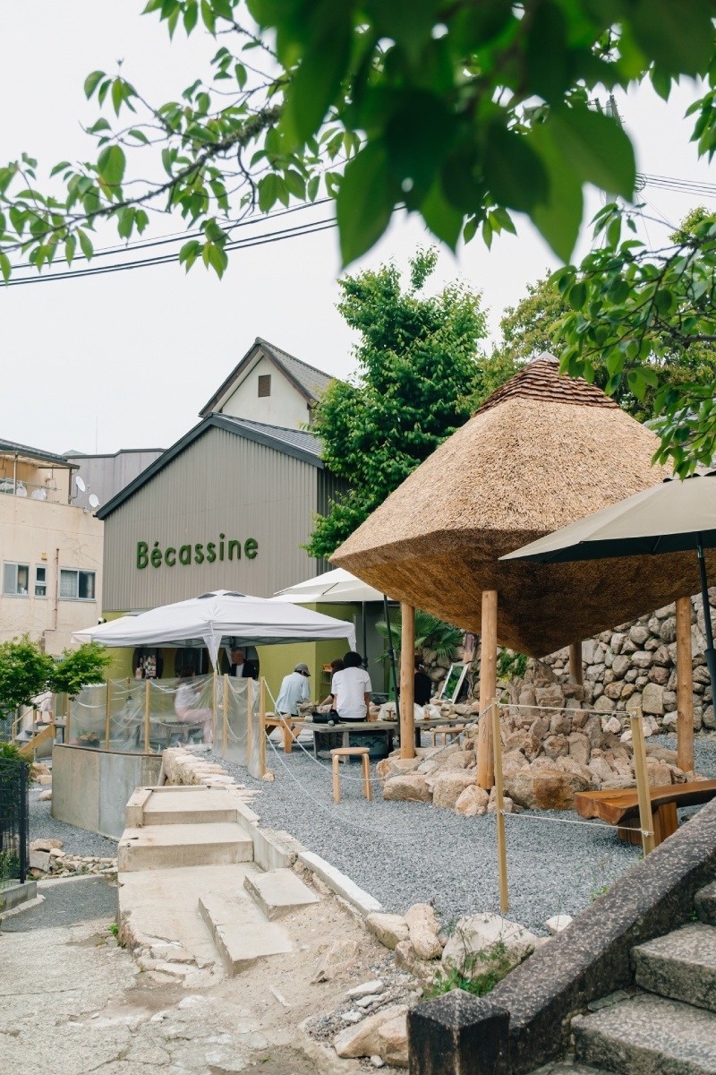 テラスでほっと一息