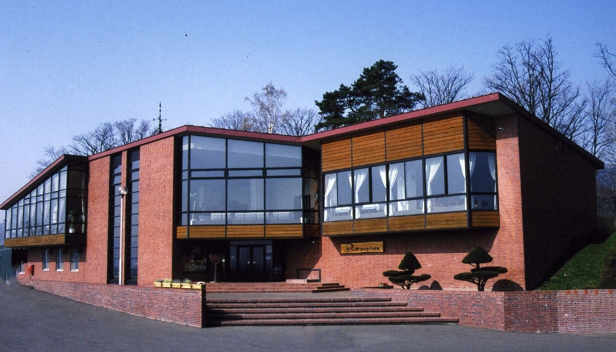 創業は1978年。隣にある施設はワイン工場