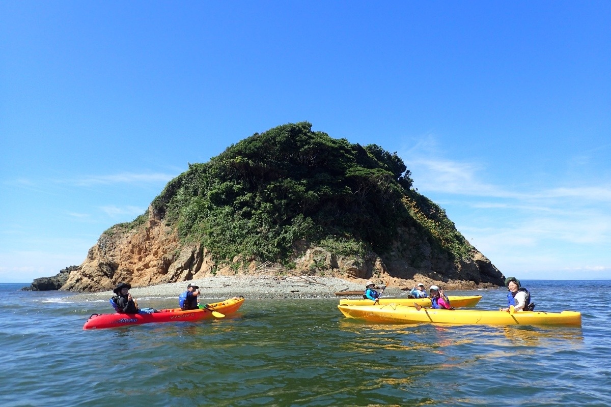 天気次第で無人島への上陸も