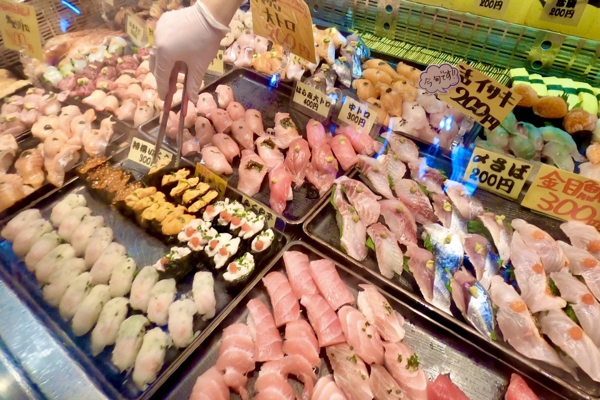 新鮮なネタを使ったお寿司も豊富にそろう