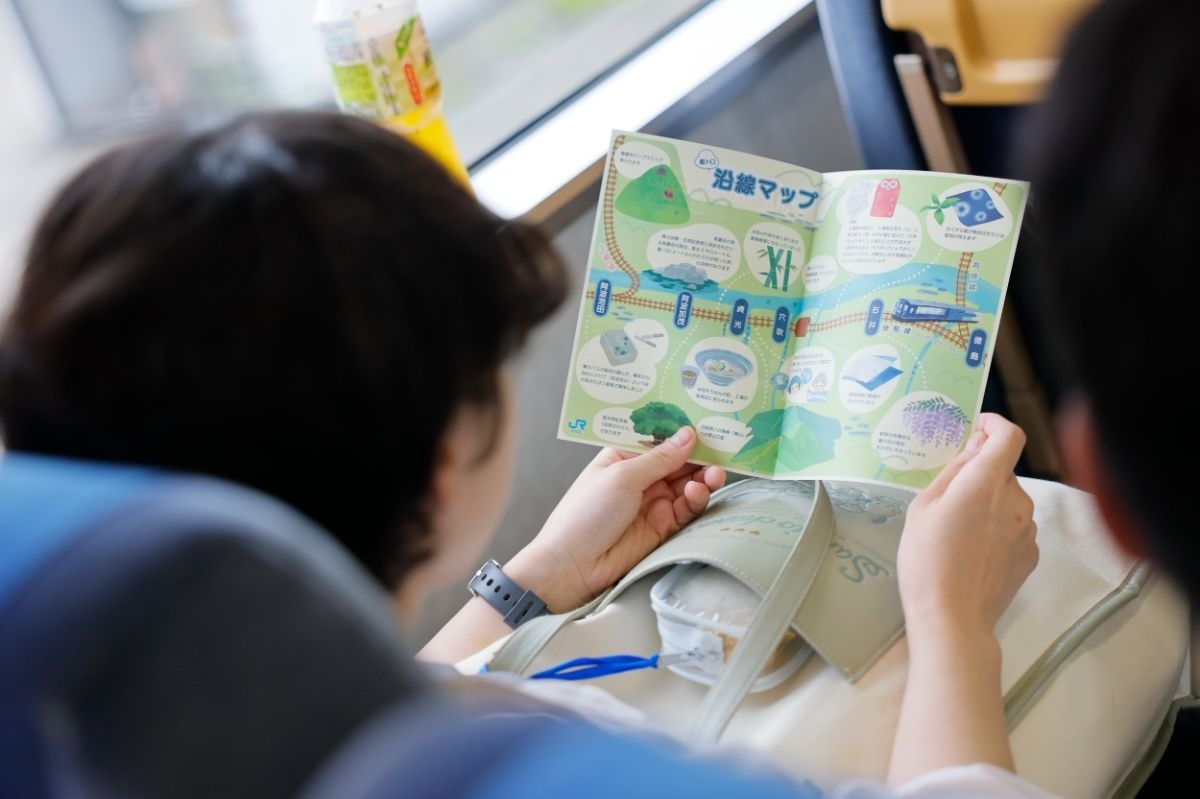 タッチが温かいオリジナルの沿線マップがもらえる