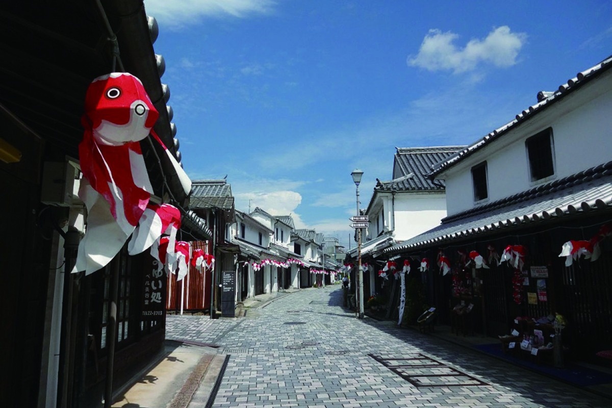 柳井市白壁の街角