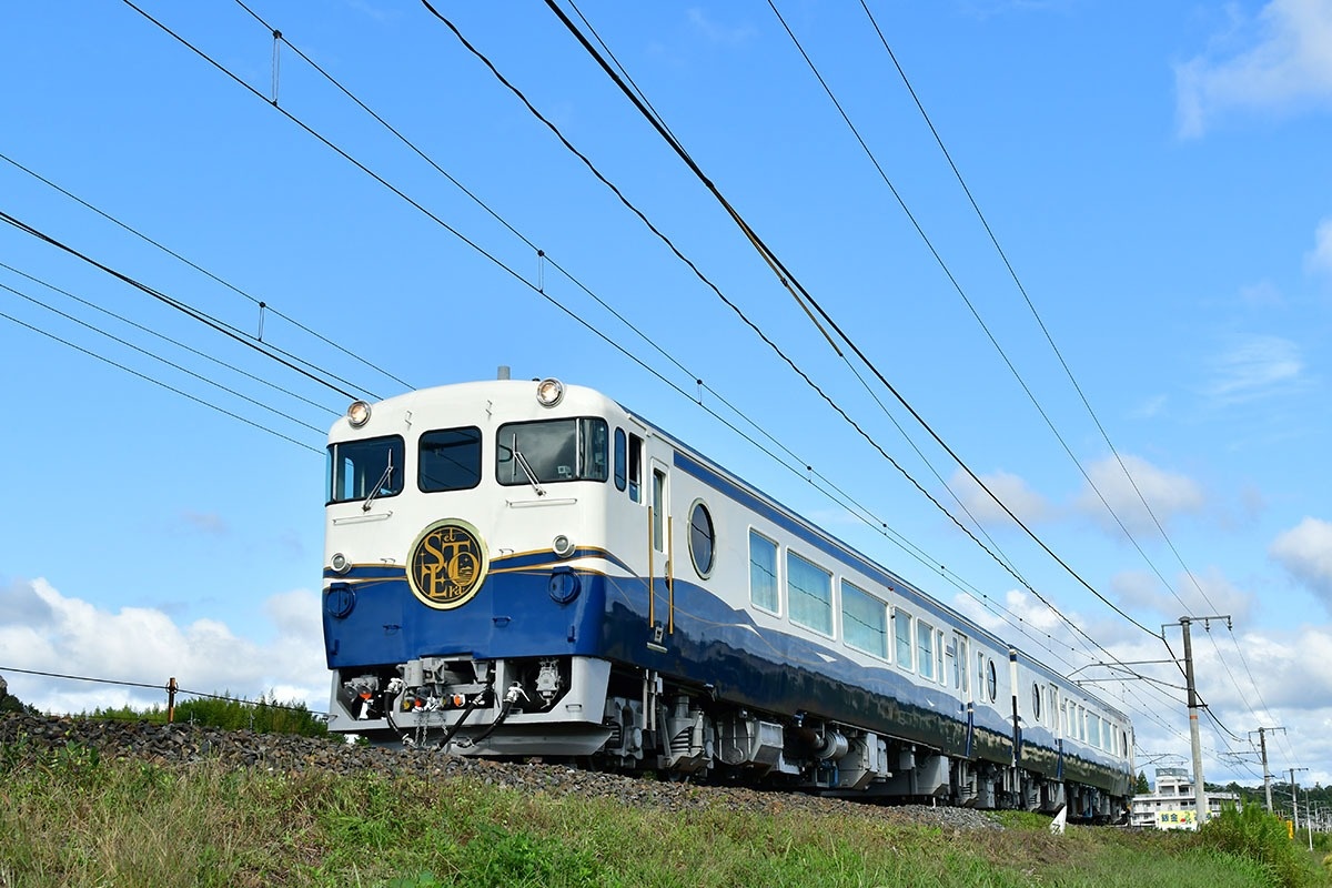 Etsetora エトセトラ ラテン語と思いきや広島弁 名前の由来から車内の様子 オリジナルカクテルなど徹底解説 The列車 トレたび 鉄道 旅行情報サイト