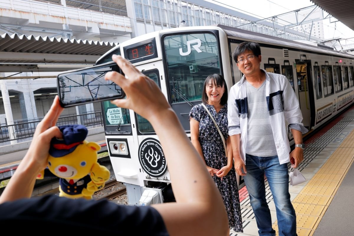 岡山駅　ホーム　ラ・マル 備前長船