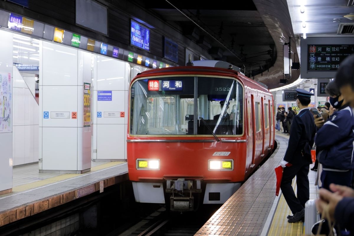 名鉄名古屋駅