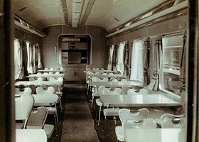 1958（昭和33）年10月1日に登場した東京〜博多間の寝台特急「あさかぜ」の食堂車