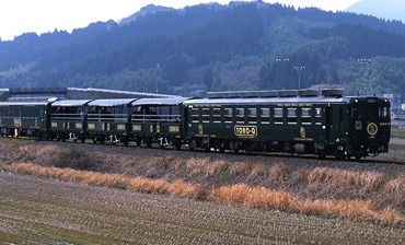 久大本線由布院〜南由布駅間のトロッコ列車「トロQ」