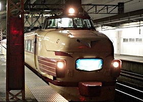 489系のボンネット車両で運転される唯一の定期列車となった急行「能登」