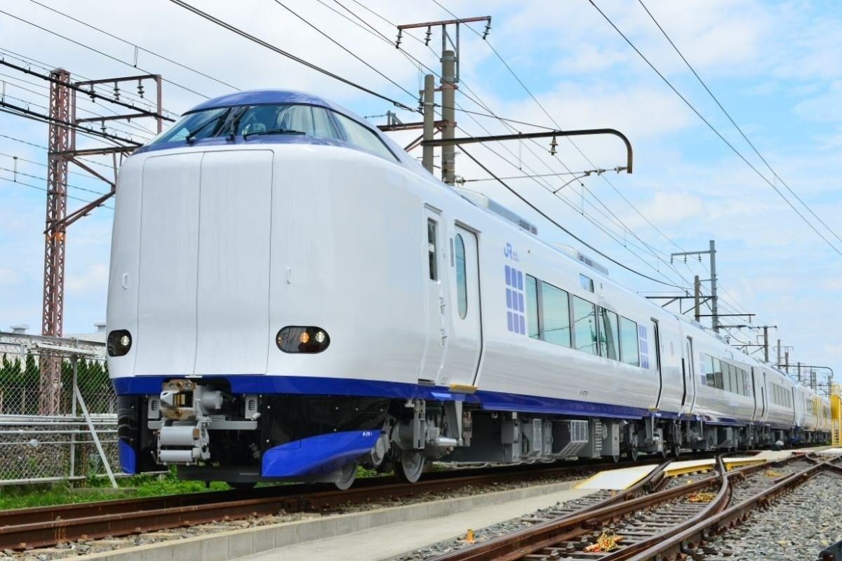 白い電車