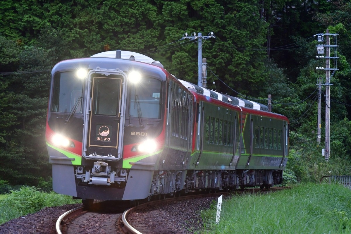 特急「あしずり」―高知市内と高知県西部エリアを結ぶ特急列車（THE列車