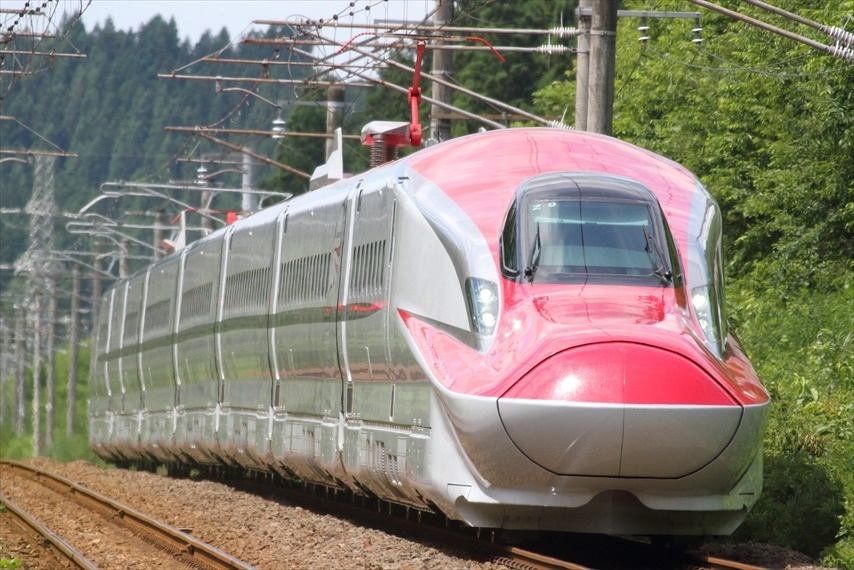 秋田・東北に旅行に行くなら、秋田新幹線こまちがおすすめ