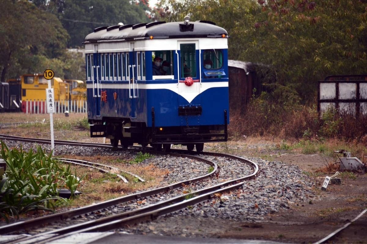 1949年に日本の日立製作所から購入し、1954年に台湾製糖によりディーゼルエンジンに改造された