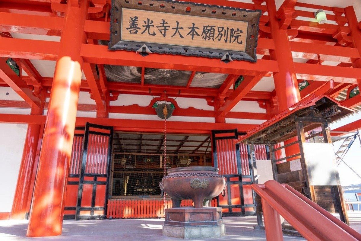 大本願別院　上山田温泉　千曲