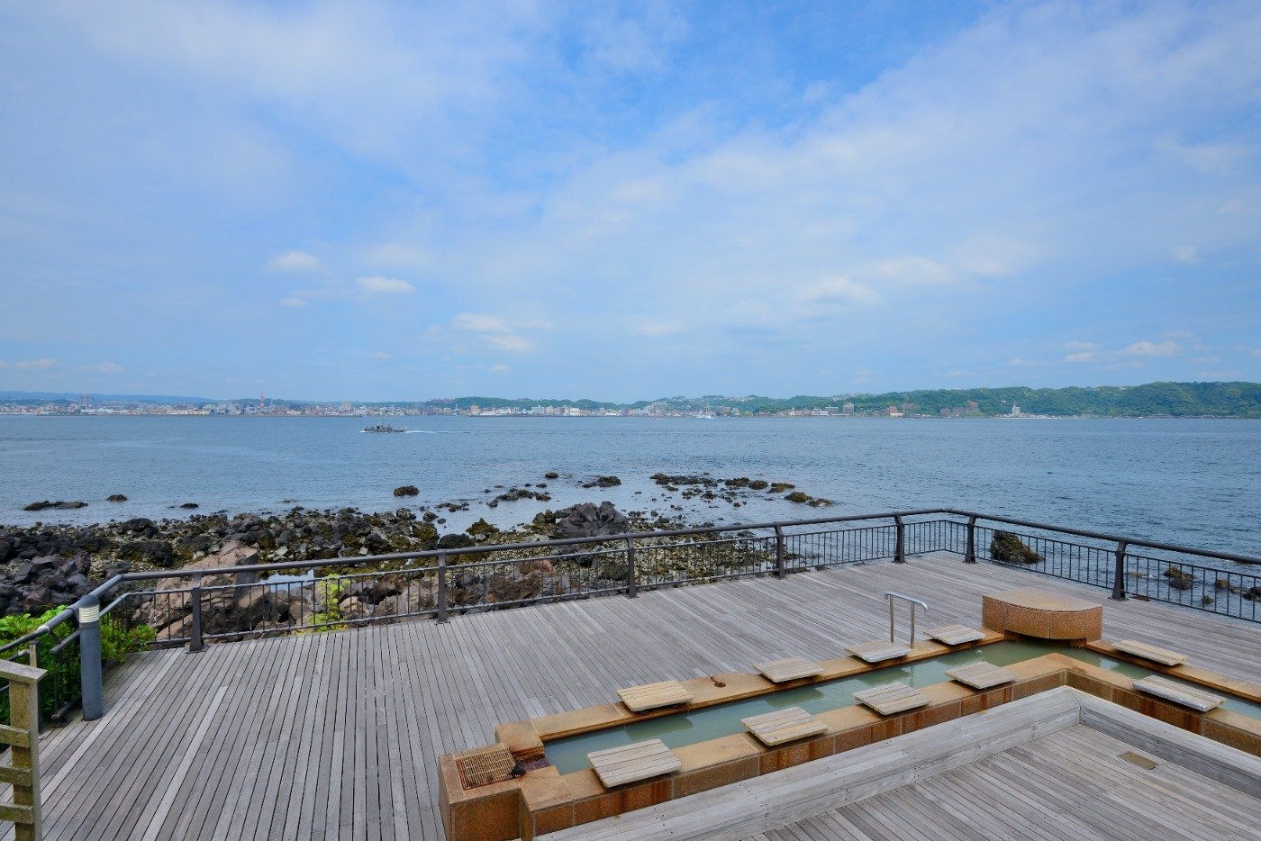 桜島溶岩なぎさ公園の足湯