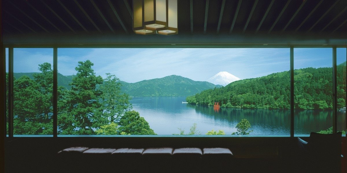 箱根 芦ノ湖 成川美術館　展望室からの景色