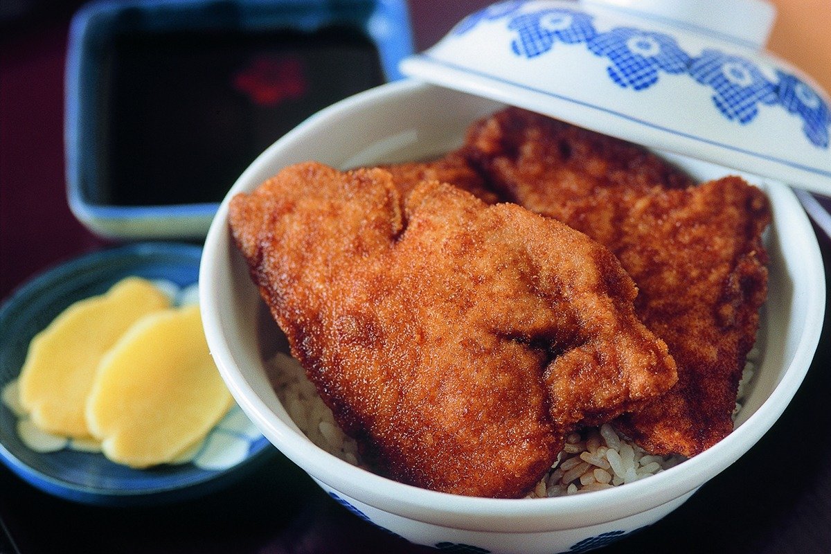 「ヨーロッパ軒」の「カツ丼」980円