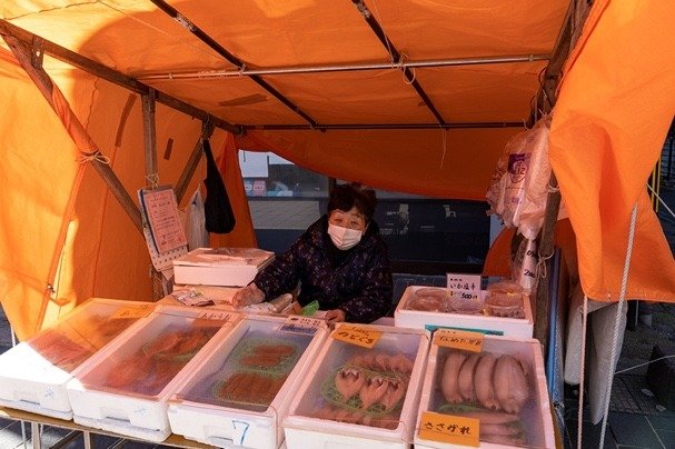 お店の方との会話がこの朝市の醍醐味