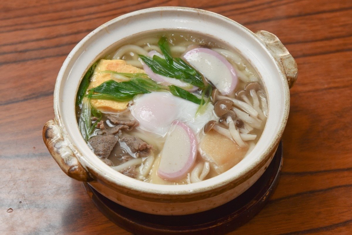 具がたっぷりの「鍋焼きうどん」750円