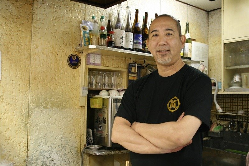 二代目店主の松尾幸藏さん。「先代の父から受け継いだこだわりの味を守り続けます」
