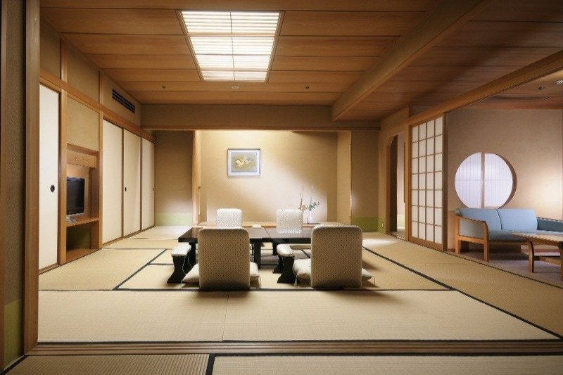 日本情緒溢れる臨川閣の和室