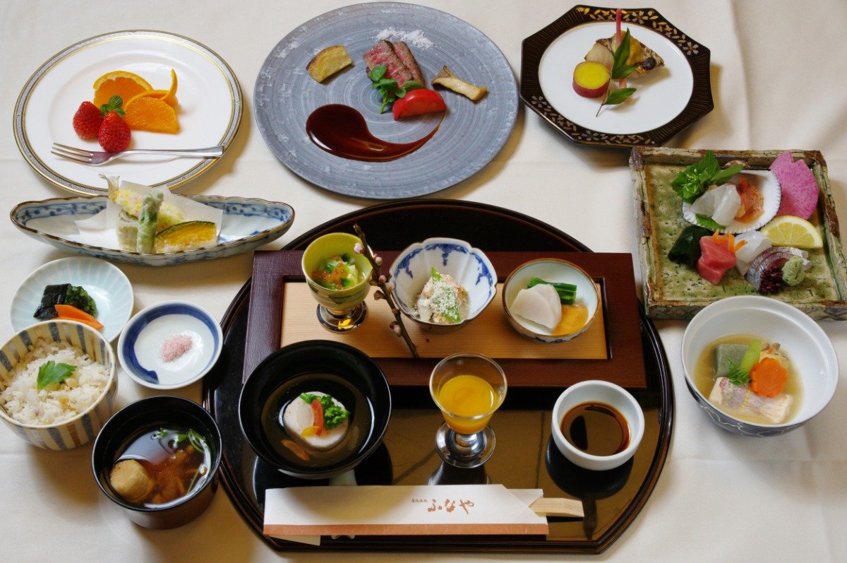 愛媛県の食材や郷土料理を味わう和の夕食