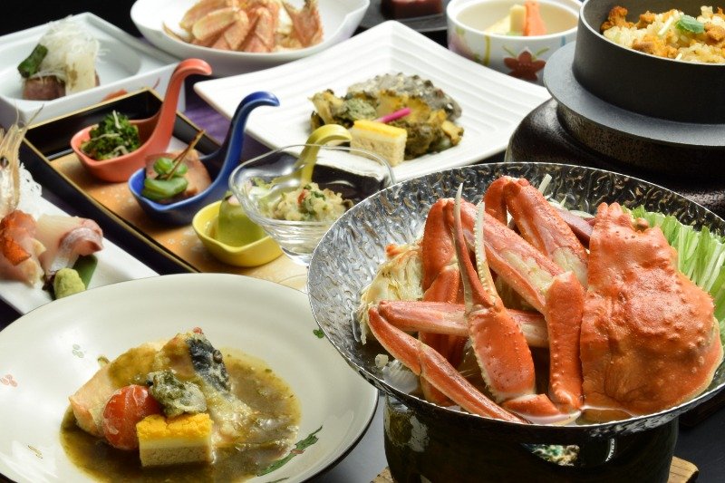 北海道の旬の食材を取り入れた和食会席膳 