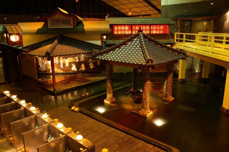 浮世絵など江戸の文化、歴史を再現した「元禄風呂」 