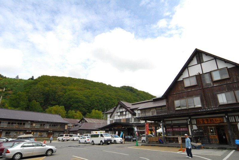 多くの登山者でにぎわいます