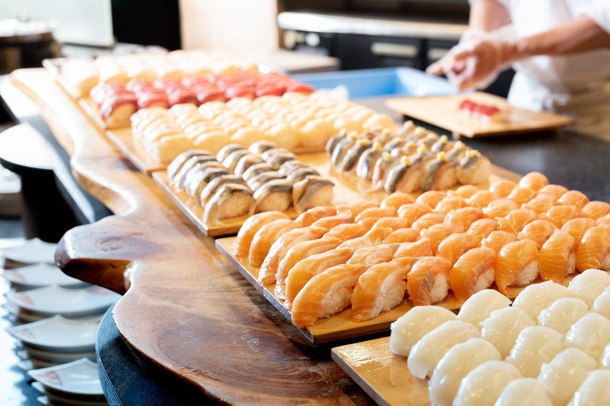 和食、イタリアン、アジア料理が並ぶ北海道ビュッフェレストラン「天河」
