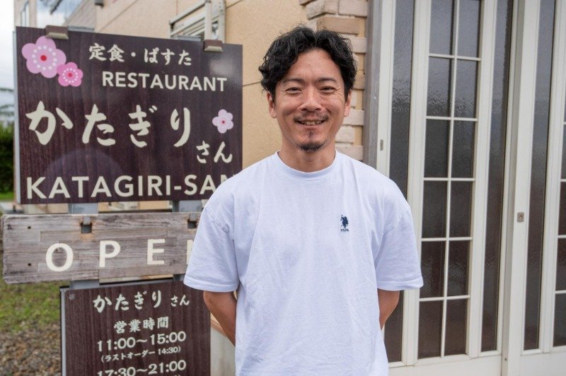 店主の片桐吉人さん