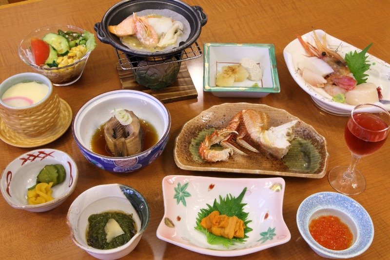 滋味深い利尻島の味が並ぶ夕食