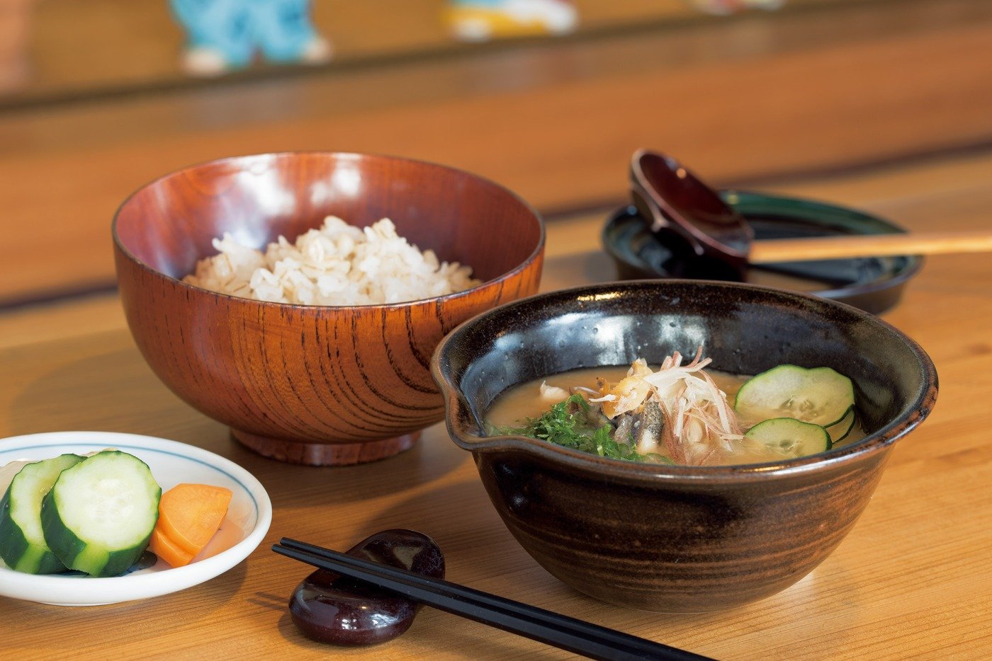 都城焼（みやこのじょうやき）の器でいただく冷や汁