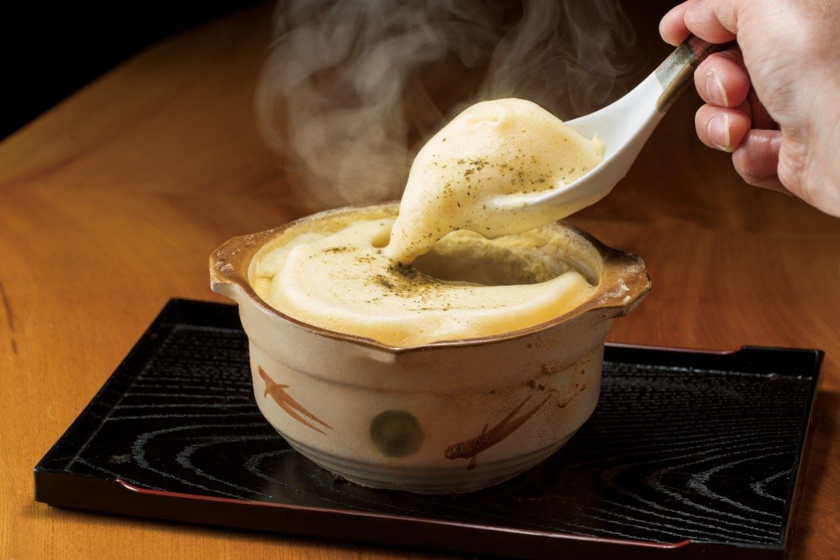 「袋井宿たまごふわふわ」は、卵とだしだけで作るシンプルな料理