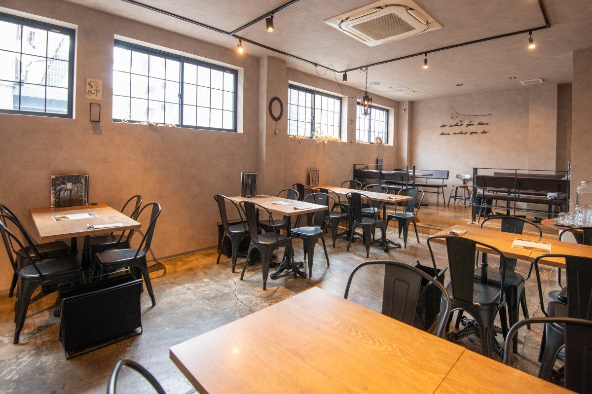 居心地のいい落ち着いた雰囲気の店内