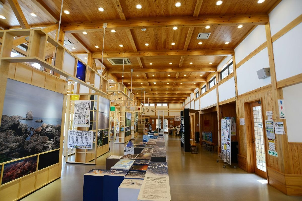 三陸復興国立公園の自然や生活・文化情報を発信する「種差海岸インフォメーションセンター」