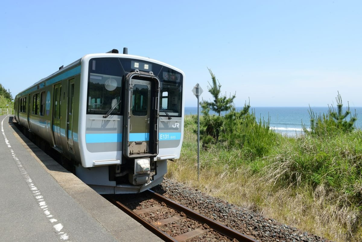 三陸海岸沿いを走る路線。写真は有家駅にて