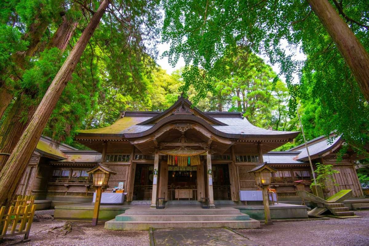 夫婦円満や家内安全などに御利益があるといわれます