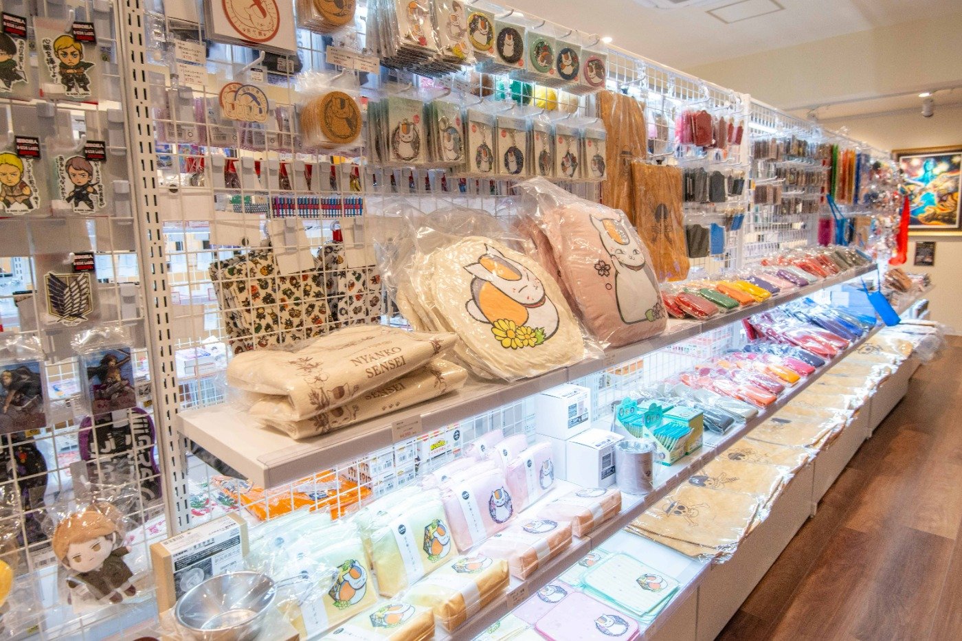 『夏目友人帳』のグッズも揃います